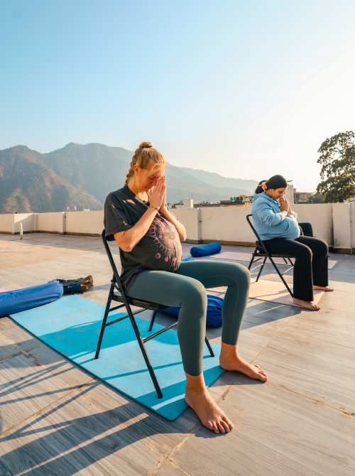 what-is-pre-natal-yoga